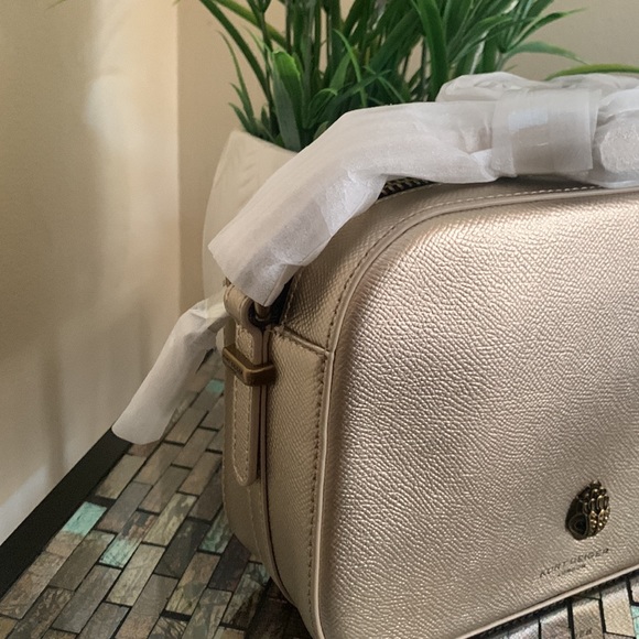 Kurt Geiger London Richmond Crossbody Bag
Kurt Geiger London - Picture 12 of 13
